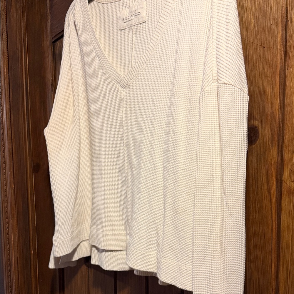 Anthropology White V-Neck waffle Knit Sweater